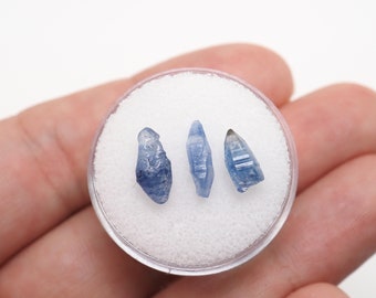 3 Sapphire crystals natural raw stones from Sri Lanka - 8.7-10.9mm (B12434) structure minerals