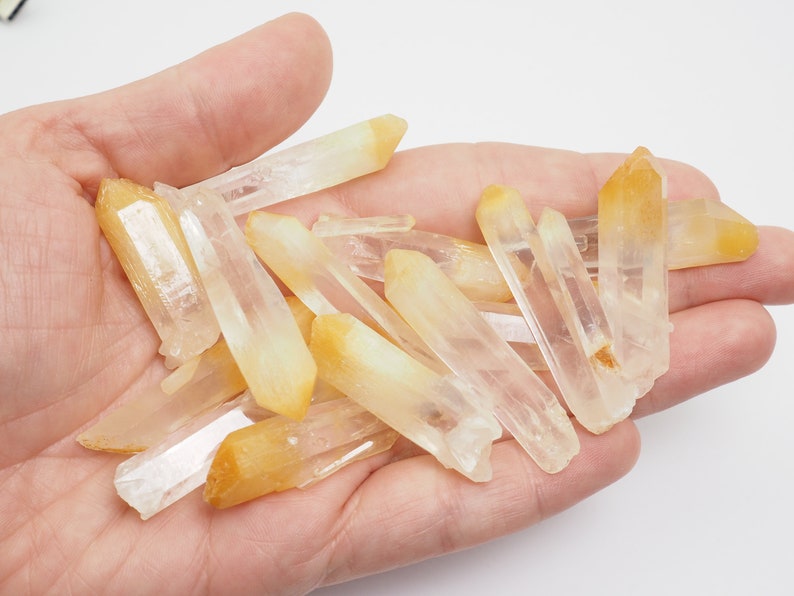 ONE Halloysite included Quartz crystal from Colombia select your size mango quartz point natural stone specimen 6-7.5gm / 30-40mm