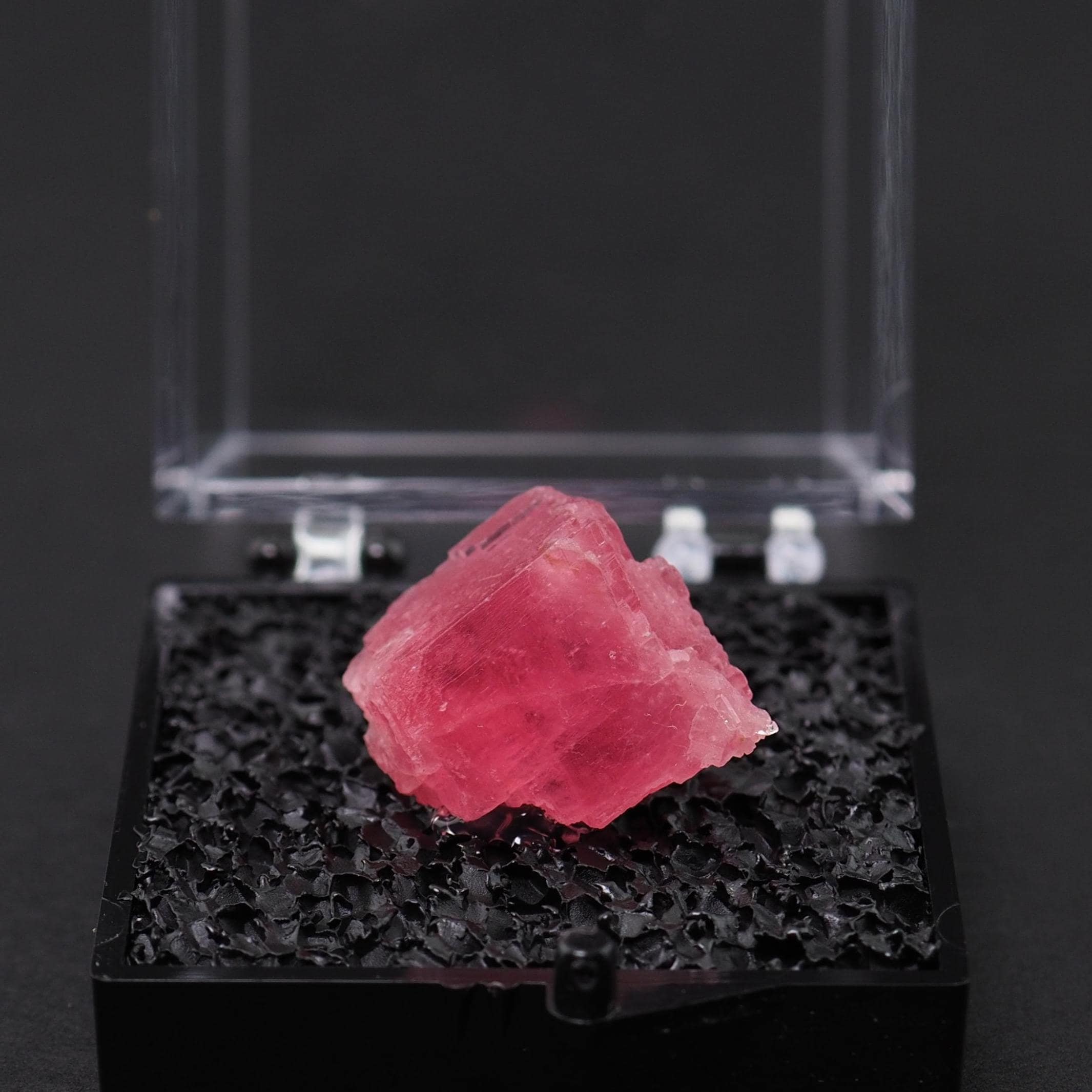 Rhodochrosite crystal pink from Sweet Home mine, Colorado thumbnail mineral specimen perky box natural stone (TN5511-66) structureminerals
