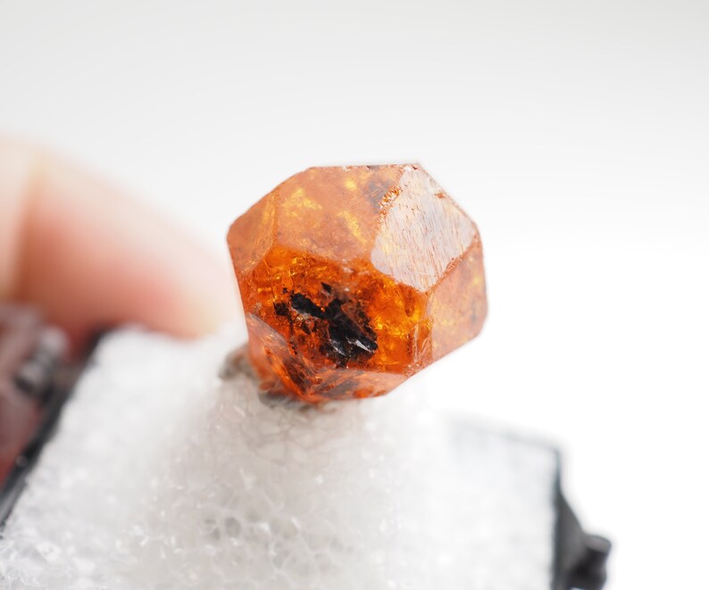 Spessartine Garnet Crystal From Loliondo Tanzania 5.5gm / | Etsy