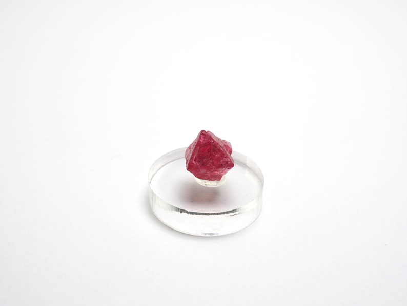 5.5ct 11mm x 8.5mm c 8.9mm Spinel crystal from Tanzania F78904