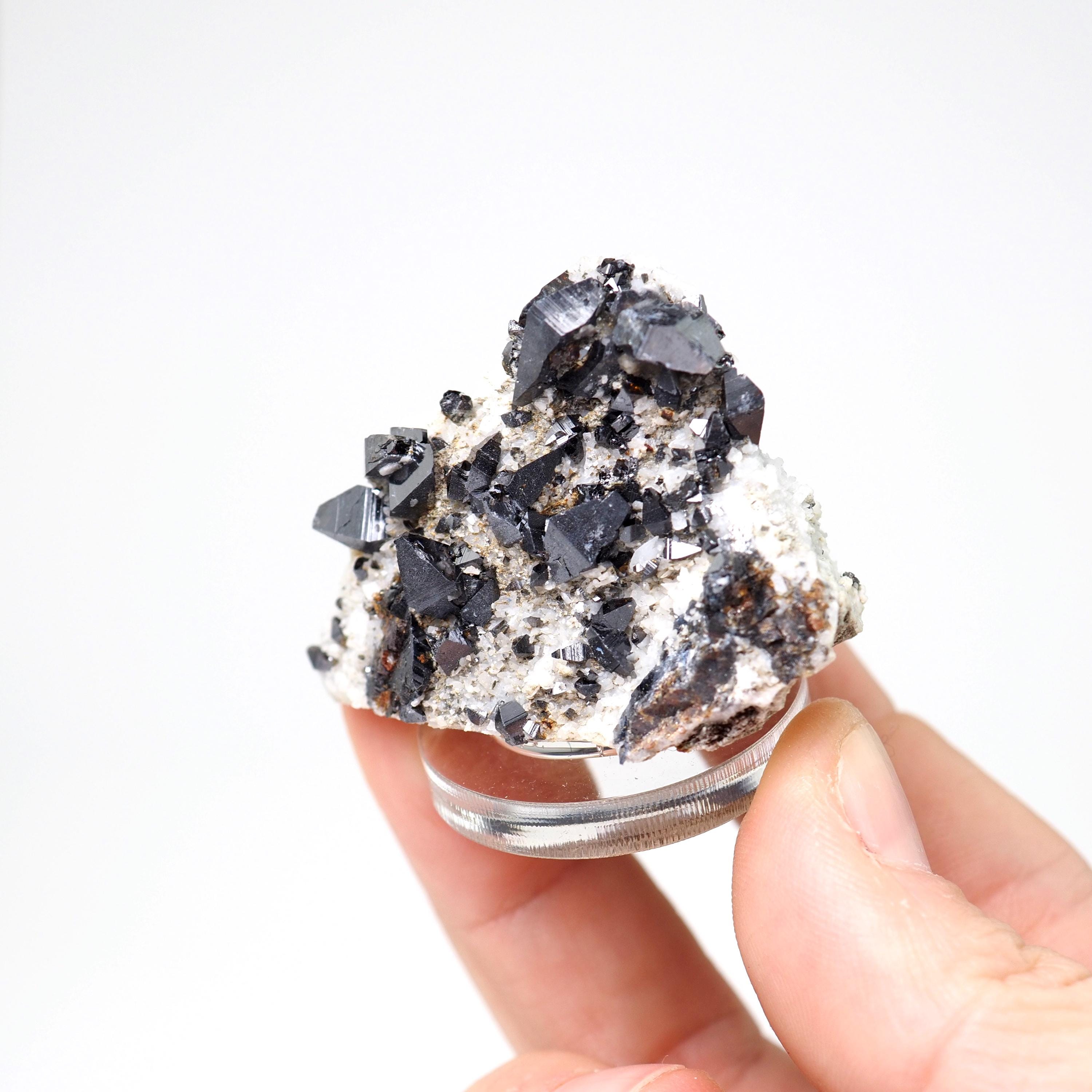 ノルウェー産アナターゼ鉱物標本 - Etsy 日本