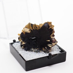 Hematite and Rutile crystal from Novo Horizonte, Bahia, Brazil natural thumbnail mineral specimen perky box (TN5306-19) structureminerals