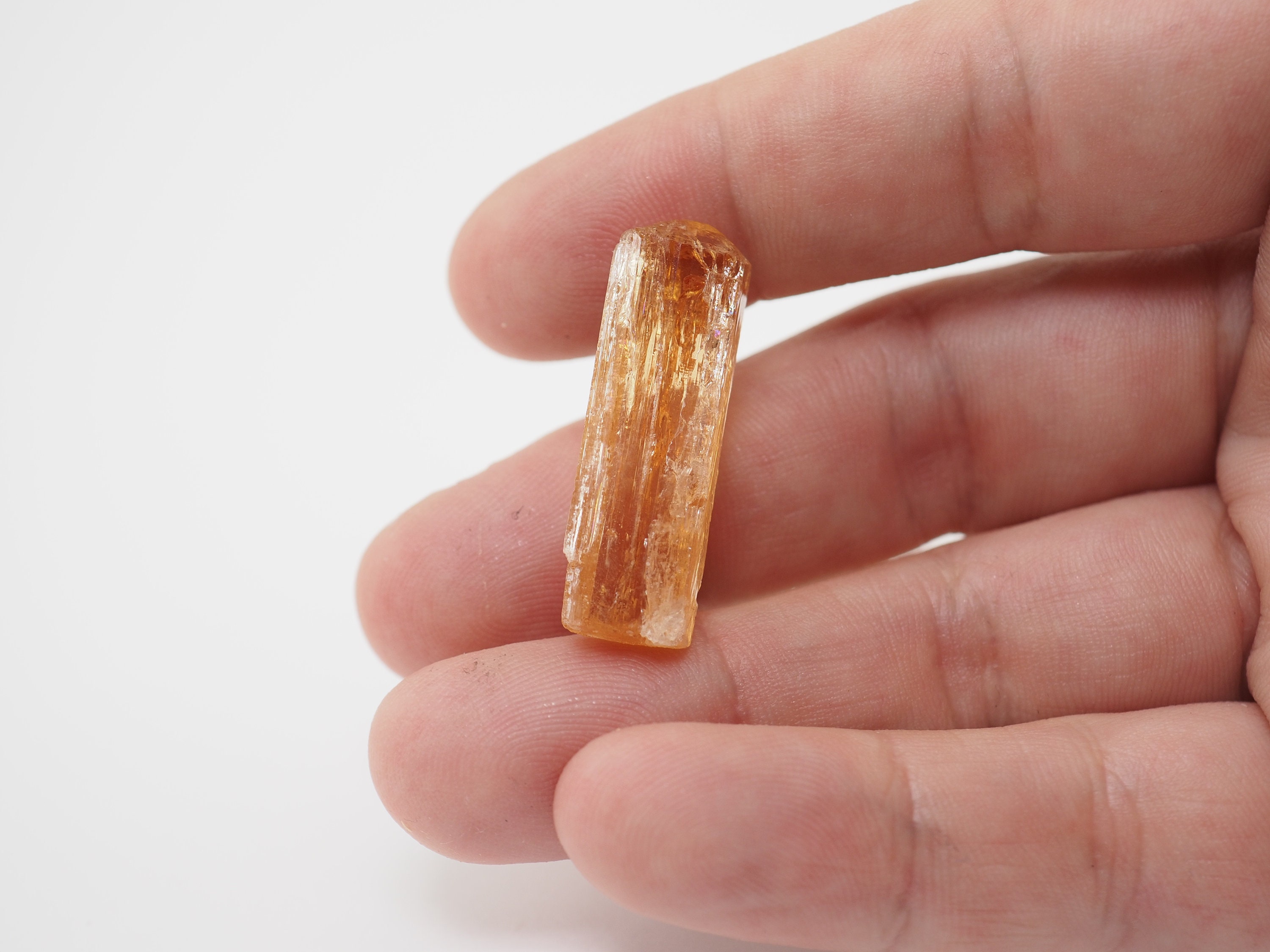 【ブラジル/ミナスジェライス産】インペリアルトパーズ ブラジル・ミナスジェライス州産インペリアルトパーズ原石 ITPOR