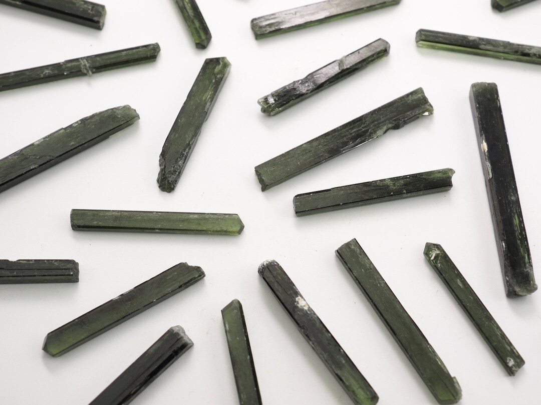 Long Crystal Rocks Chrome Diopside Long Crystal Dark Green Stone Natural Raw Crystals From ...