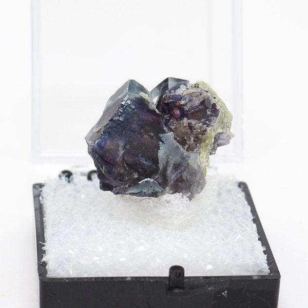 Fluorite crystal natural stone from Yindu mine, China purple blue perky box mineral specimen  (TN1032-53) structure minerals