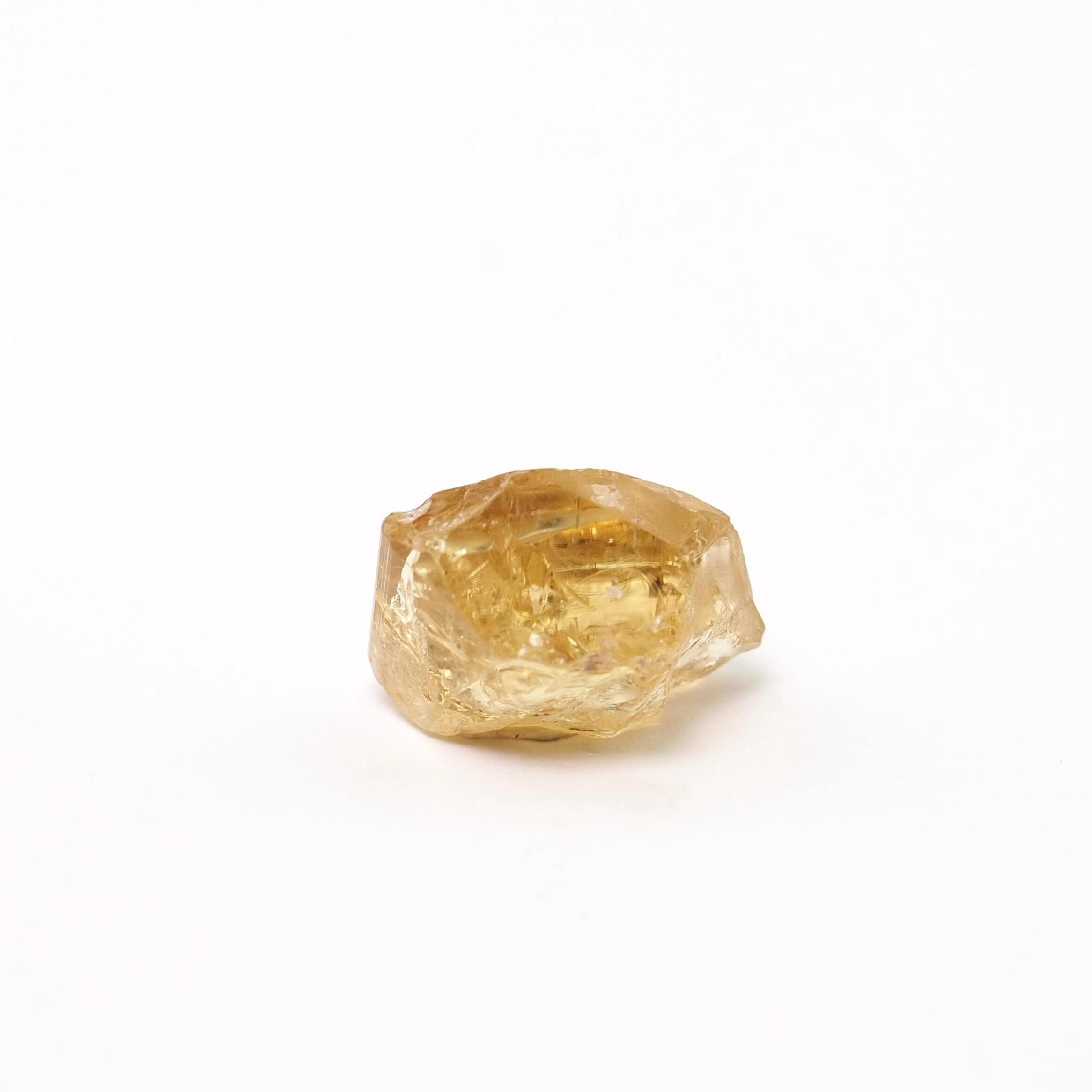 RARE !! TOURMALINE CHROME DE LA TANZANIE : 6 mm x 4.5 mm