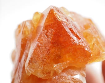 Orange Scheelite Crystal China Mineral Specimen