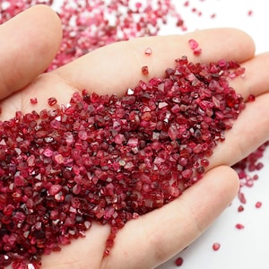 Spinel Crystals 1 carat Natural Raw Gems - Red Pink Spinels from Burma Myanmar - structure minerals