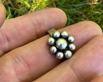 Size 7, Silver Bauble Flower Ring, silver nugget ring with organic Textured Band, gift for her, solid sterling silver, made in USA