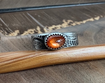 Sunstone Pattern Textured Band Ring, Vivid Orange Sunstone, Sterling Silver, Boho Gift for Her, Girlfriend, size 8,5, birthstone gift