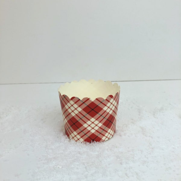 Christmas Snack Cup, Party Treat Cups, Cupcake Wrapper,  CupcakeCups, Tiered Tray Decor