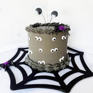 Fake Halloween Cake, Bat Décor, Halloween-themed and faux Cake Display, Spooky Halloween Decoration, Halloween Party Decoration