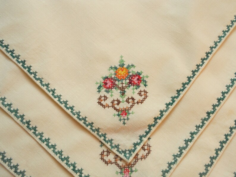 Vintage Embroidered cross stitch Linen Tablecloth and Napkins Etsy