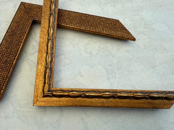 Antiqued Gold Picture Frame-Vintage Victorian Design-A4 A3 5x7 8x8 8.5x11 9x12 10x10 12x12 12x18 11x14 16x20 18x24 Custom Picture Framing