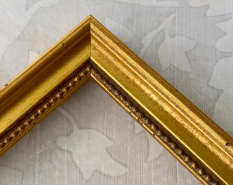 Vintage Gold Picture Frame- Traditional Framew/Bead-  Custom Picture Frames- A3 A5  5x7 8x10 8.5x11 10x10 11x14 12x12 16x20 18x24 20x20