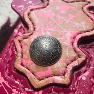 Estojo de couro para baralho de tarô - Couro genuíno feito à mão - Baralho Rider-Waite com encaixe de pentagrama - personalizável