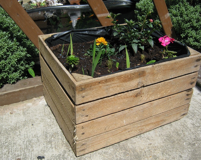 2 x PLANTERS Vintage Rustic European Wooden Apple Crates,Wooden Garden Trough Planter Veg Bed Flower Plant Pots