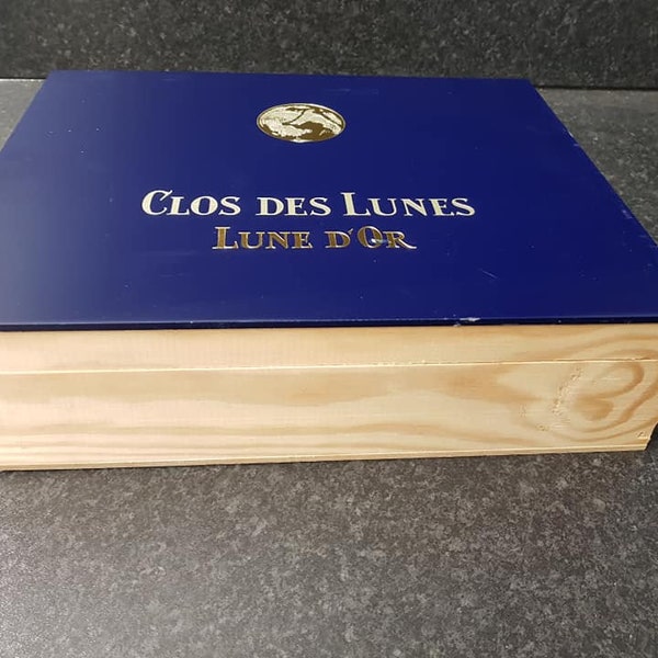 CLOS DES LUNES - Traditional French Wooden Wine  Box  / Crate / Storage unit (3 bottle size) - Ideal Cutlery box, craft box, sewing box