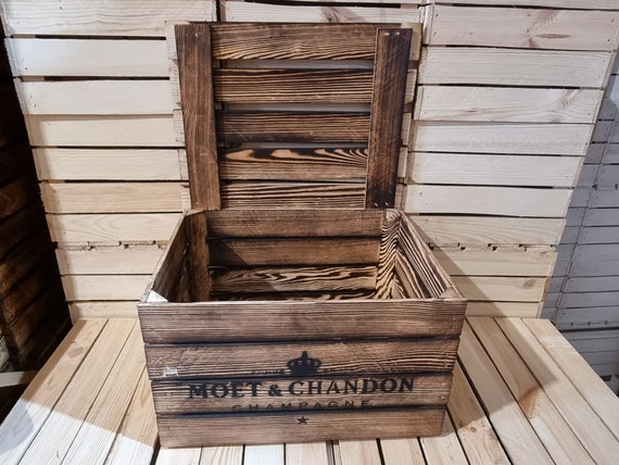 MOET & CHANDON Champagne Rustic Retro Wood Apple Crate