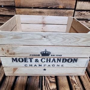 MOET & CHANDON Champagne Rustic Retro Wood Apple Crate Storage Box Chest Trunk For Man cave or She shed /