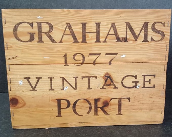 COLLECTABLE - 1977 Graham's 12 Bottle Size Wooden Port Box