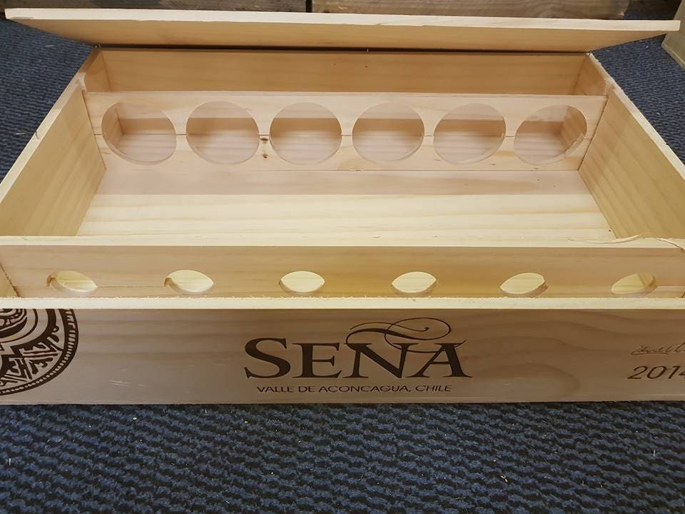 SENA Chillian Wine box with LID Vineyard Flat half size genuine Wooden