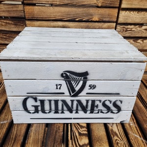 Baúl de almacenamiento de madera rústica retro con forma de manzana de la marca GUINESS para cueva de hombre o cobertizo de mujer