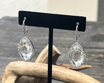 Klare Stein pflastern Silber Ohrringe