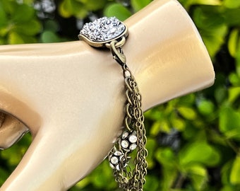 Bronze Chain Bracelet with Druzy Center Pendant Crystal Beads