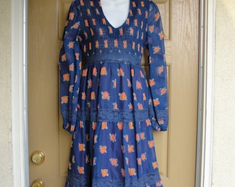 1970s vintage maxi floral dress prairie medium cotton 70s blue lace size 9 by free dolls dark blue