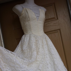 Stepping Out size small strapless party dress 80s 1980s sweetheart neckline lace