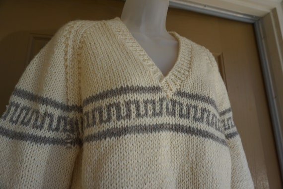 Heavy knit sweater wool warm handknitted hand knit - image 1