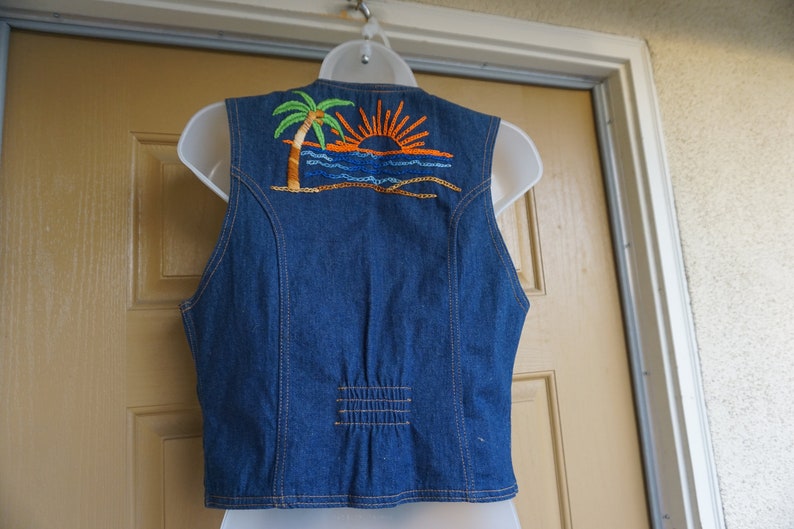 Vintage 70s womens denim jean jacket vest size small / medium 1970s embroidered image 9