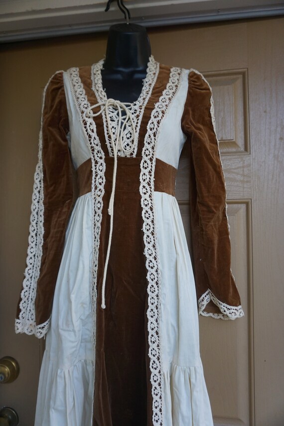 Gunne sax Joseph Magnin size 7 brown velvet lace … - image 4