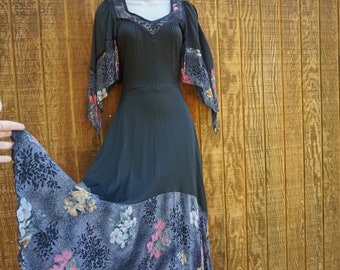 1970s or 80s vintage dress medium 70s size M gothic goth goddess