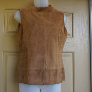 Size 6 Liz Claiborne Women&#39;s small suede leather sleeveless top shirt