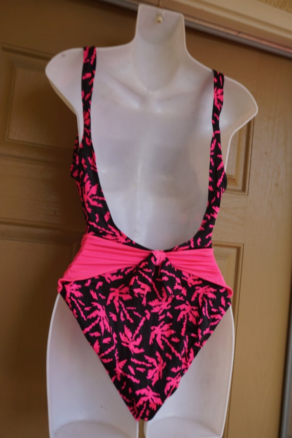fredericks of hollywood bathing suits