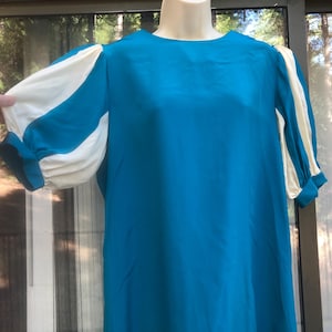 Saks Fifth Avenue size 12 Vintage Kaftan style loose fit dress medium silk