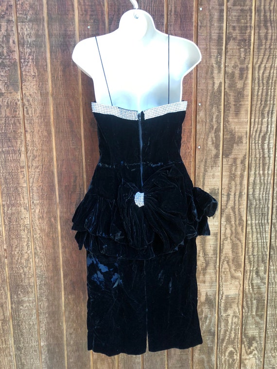 Vintage After Five black velvet peplum dress labe… - image 5
