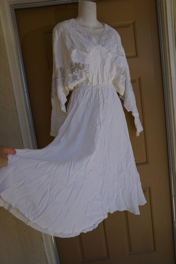 White lace batwing dress poofy lace sheer sleeve … - image 4