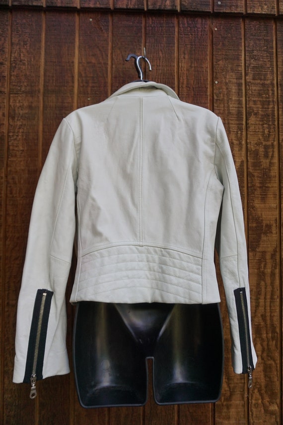 Wilsons white leather jacket womens size medium - image 6