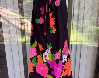 Size medium floral maxi skirt 70s 1970s vintage orange black