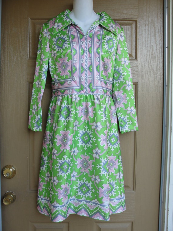 Vintage 1970s or symmetrical floral dress medium 7