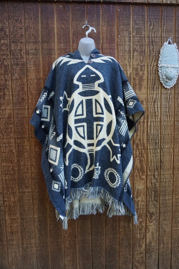 Hooded cape with turtle design jacket size up to … - image 2