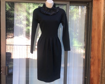 Vintage 90s does 50s Adrienne Vittadini black dress size Small