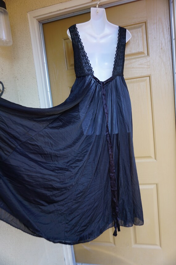 Vintage solid black maxi medium romantic lace 60'… - image 8