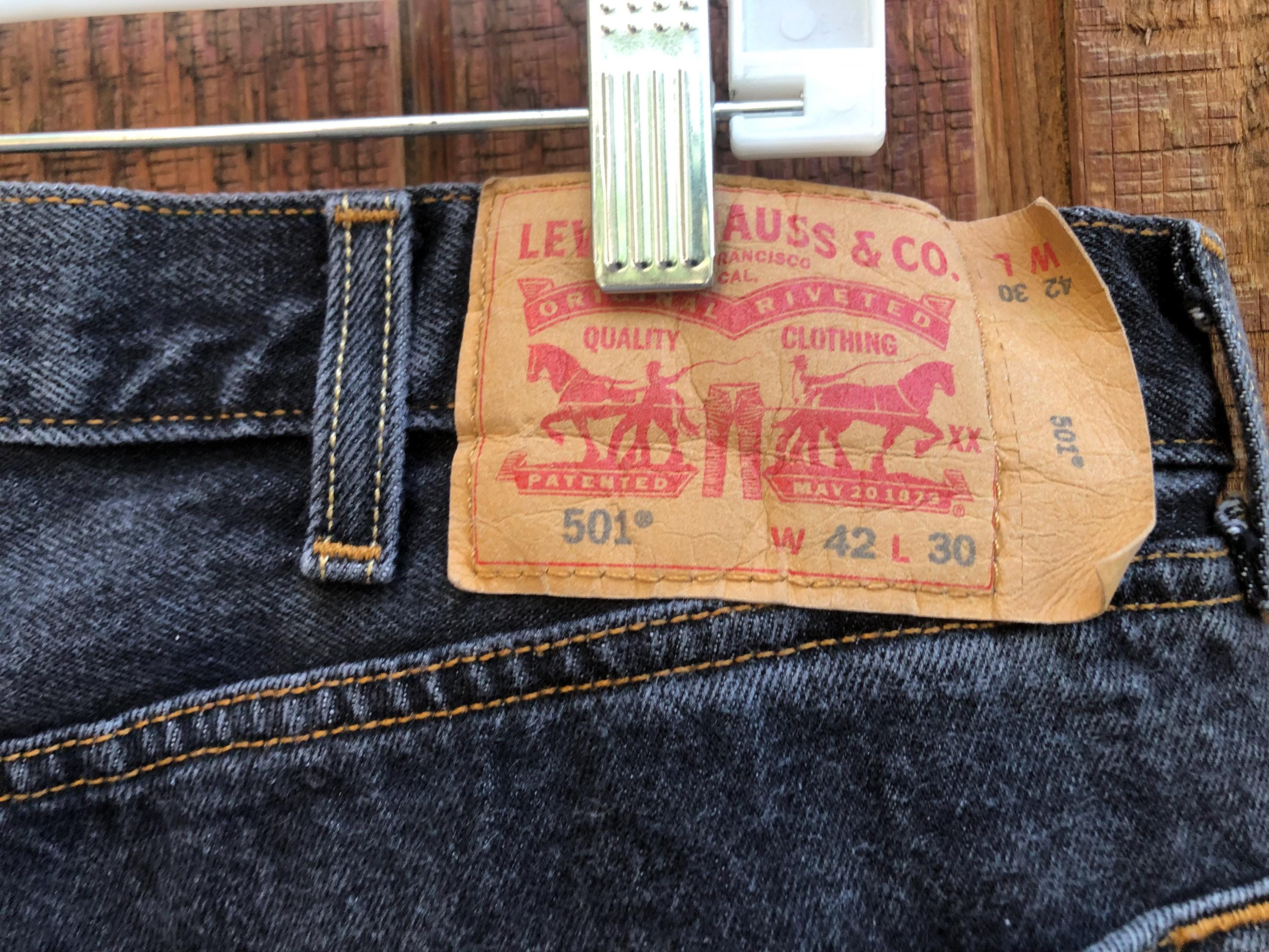 501's Levi's Denim Black Faded Jeans 501 W42 X L30 - Etsy