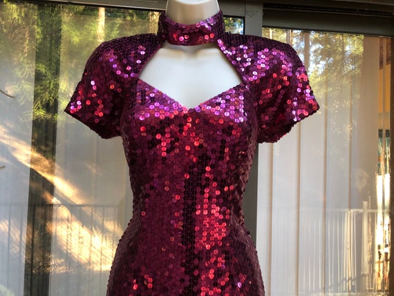 burgundy sparkly dress short Halter Burgundy Sequin Short Prom Dresses Mini Mermaid Hoco Dress Custom Color / US4