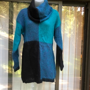 Vintage mohair blend sweater colorblock sweater size medium turtleneck by Chelsea Young
